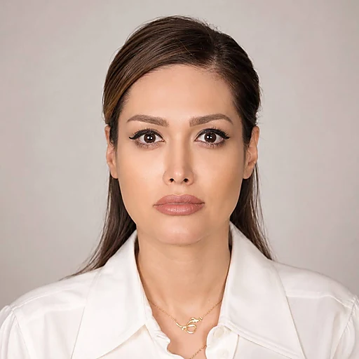 دکتر سارا منصفی